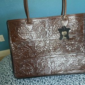 💯 leather. Hand tooled bag